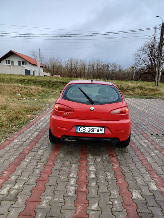 Vând alfa Romeo 147