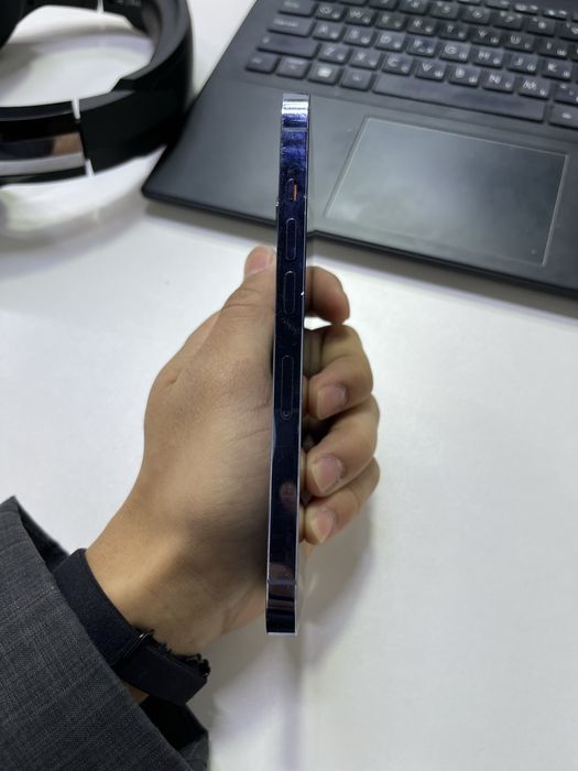 iPhone 13 pro синий