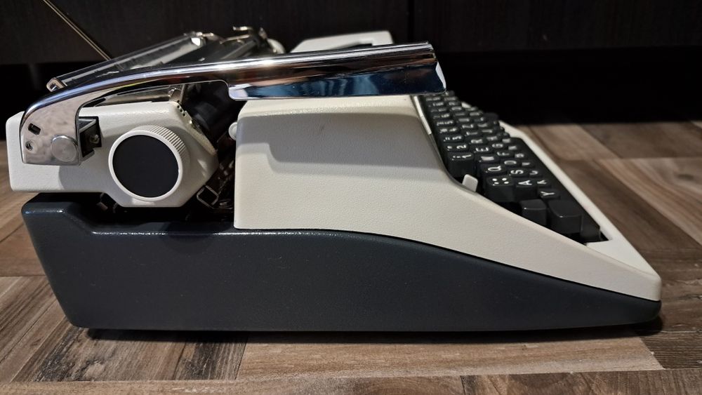 Mașină de scris Olympia