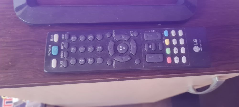 Телевизор LG 22 Инча