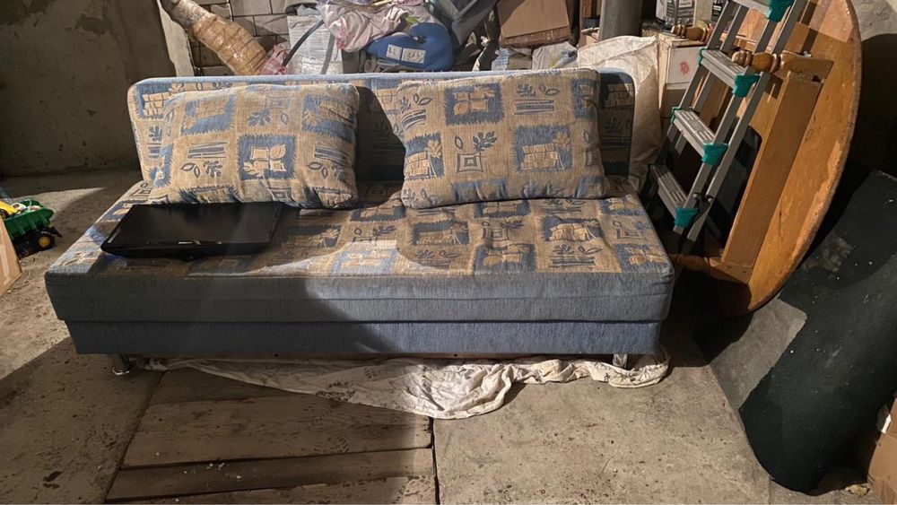 Продам диванннннн