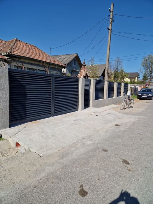 Vand garduri și porți