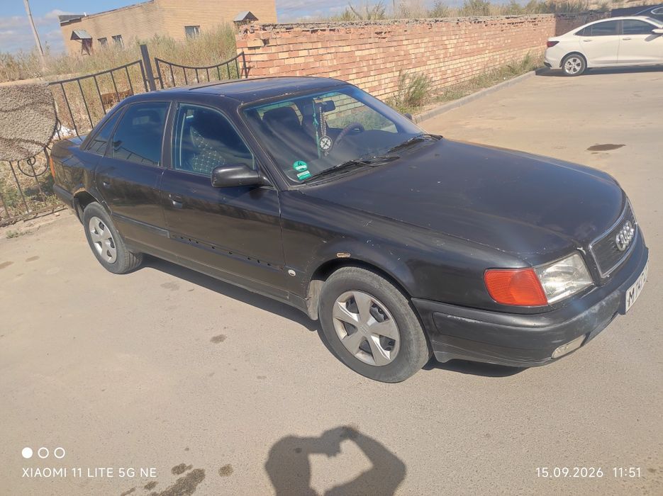 Продам Ауди 100 с 4 2.6