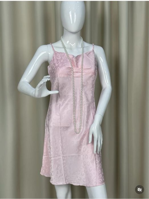 Торговое оборудование манекен