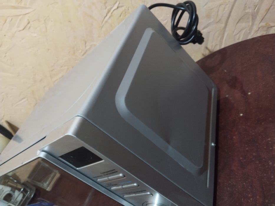 Микроволновка рабочий