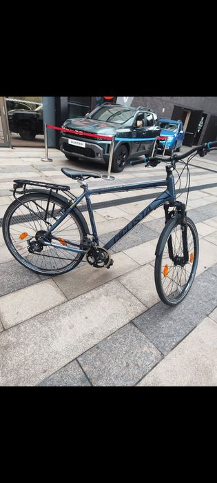 Bună ziua aș vrea să vând bicicleta asta a costat 800 RON și îl vând la 600 Lei detalii la numărul de telefon afișat 0774334510 se aduce la voi acasă