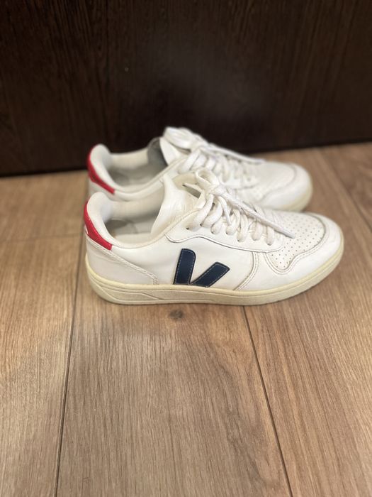 Продам кеды veja