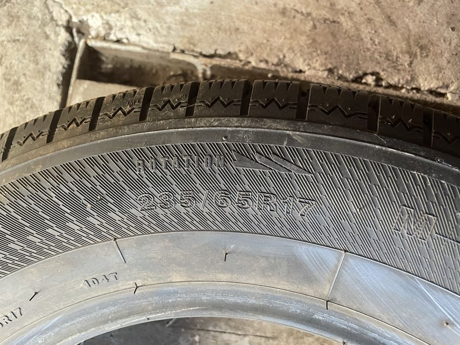 Шины зимние 235/65 R17 104 т