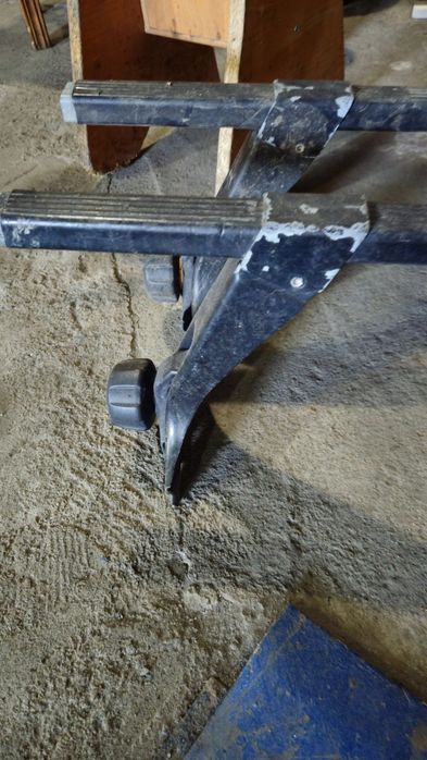 Рейлинги на крышу THULE