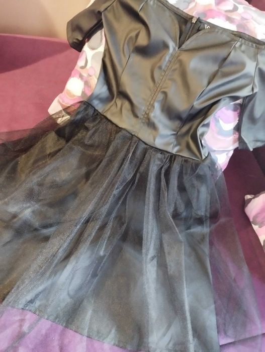 Нова, черна рокля ХС, С