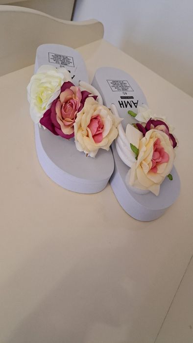 Женская обувь 40 размера (Маломерка подойдёт на 38 размера)