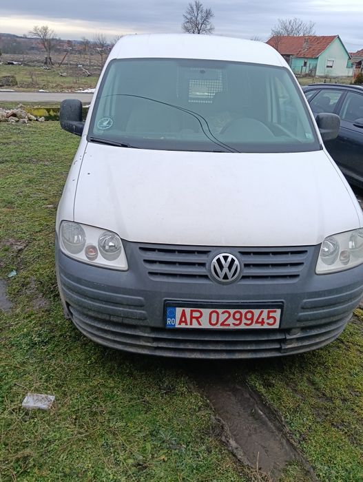 Vând sau schimb detalii la telefon