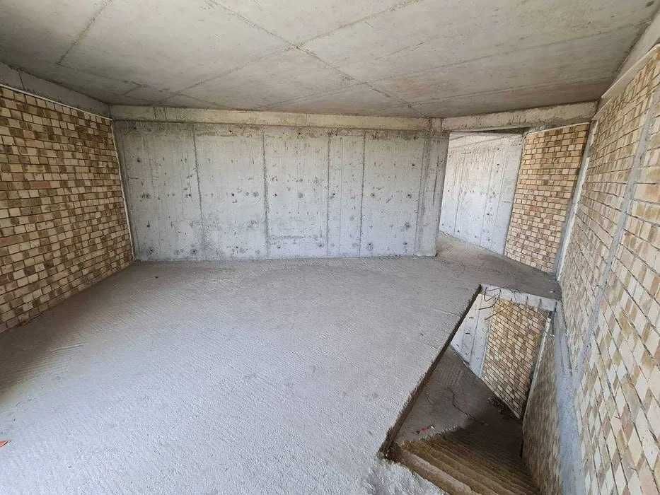 SolarisSolarisSolarisSolarisSolaris. 200м2 коробка срочно !!