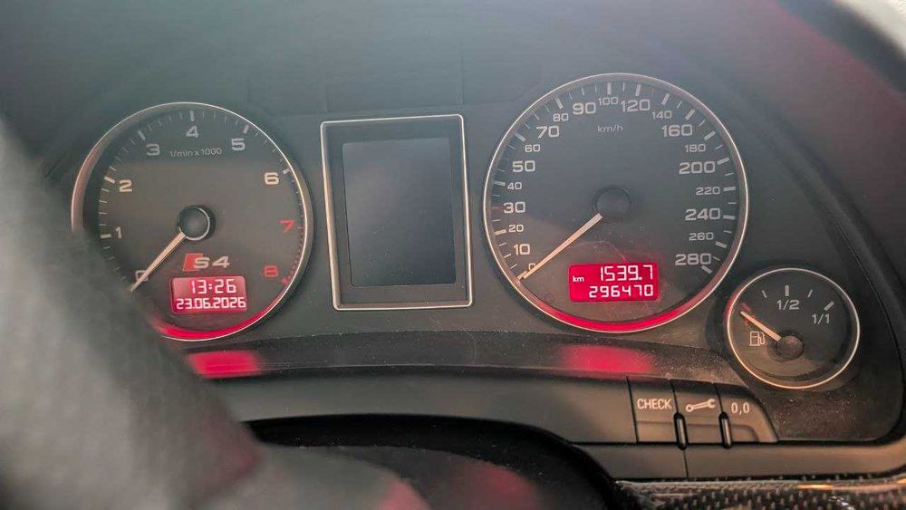 Audi S4 4.2 Бензин