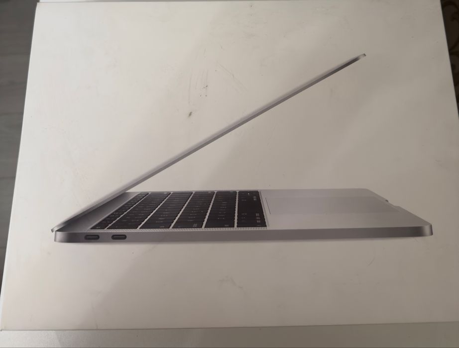 MacBook Pro 13 дюймов