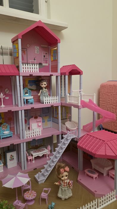 Игрушечный домик для девочек