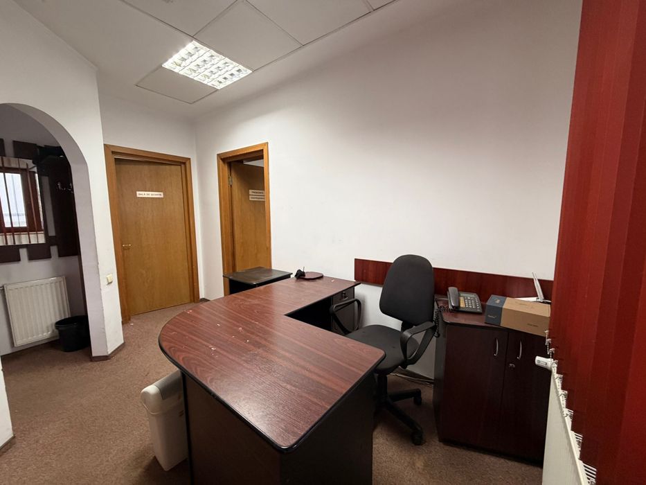 Spatiu comercial de inchiriat 60mp centru Busteni