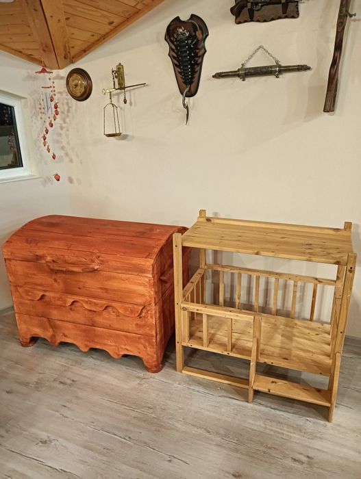 Tâmplărie din lemn, lustre, și alte lucruri minunate .