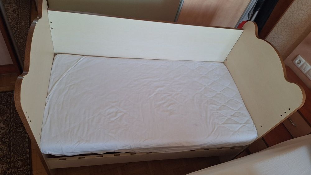 Детска масивна кошара