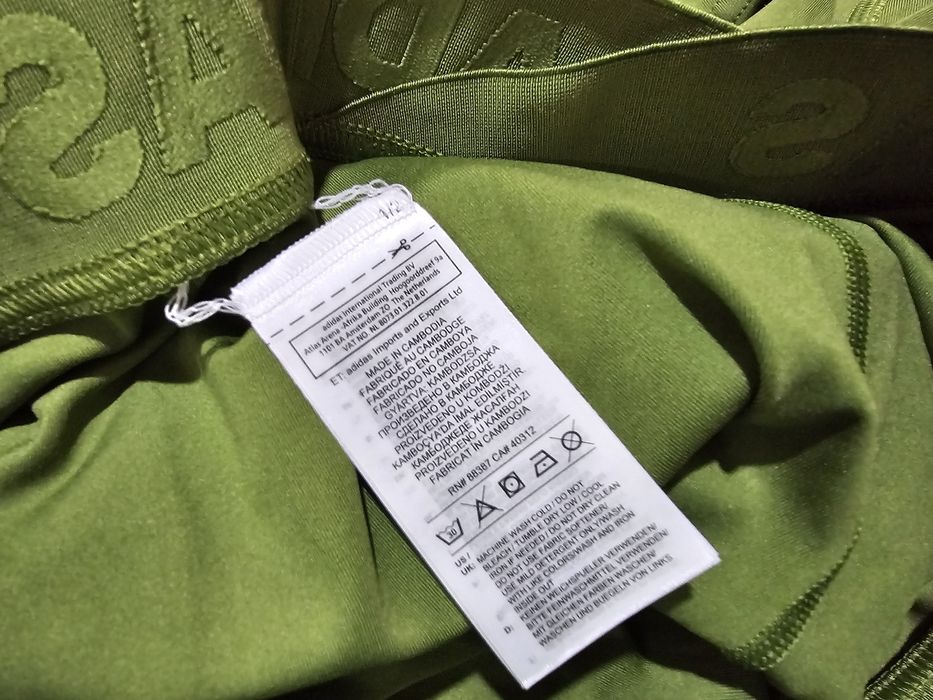 Adidas оригинален дамски клин нов нова колекция Л размер