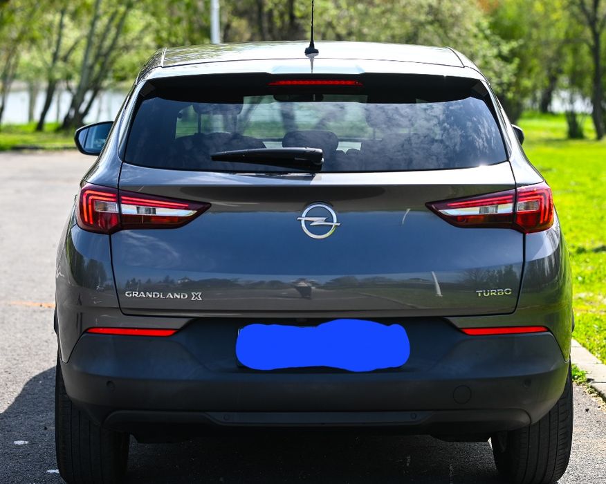OPEL Grandland x se vinde