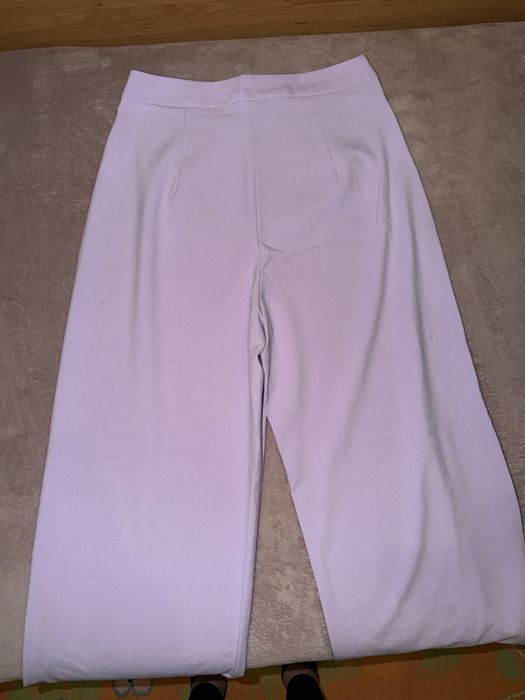 Продавам панталон