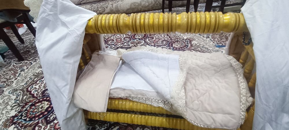 Beshik sotiladi yangi