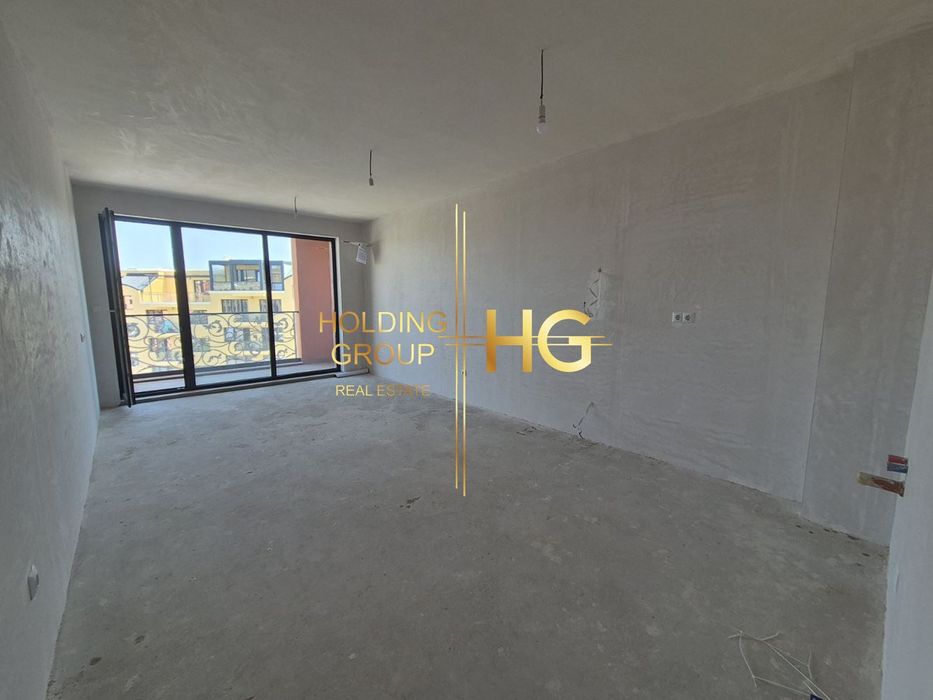 Продава се Тристаен апартамент в к.к. Св.Св. Константин и Елена - 86 кв.м за 2094 €/кв.м - Снимка #2