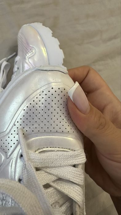 Маратонки Skechers блестящи