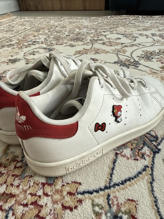 Кроссовки для девочек от Adidas