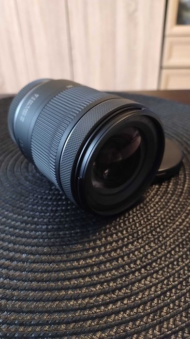 Обектив Canon RF 24-105mm f/4-7.1 IS STM