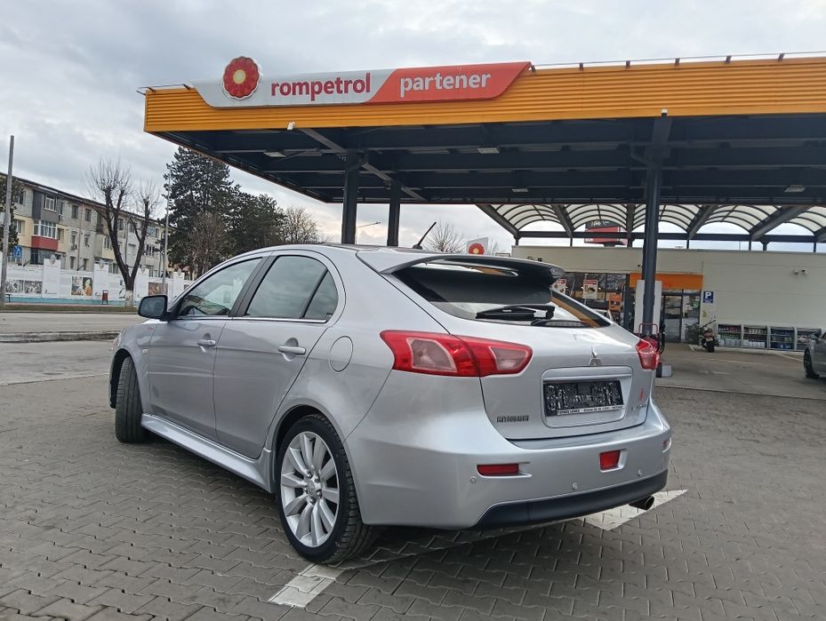 Mitsubishi Lancer 1.8 mivec benzina 133000 km euro 5