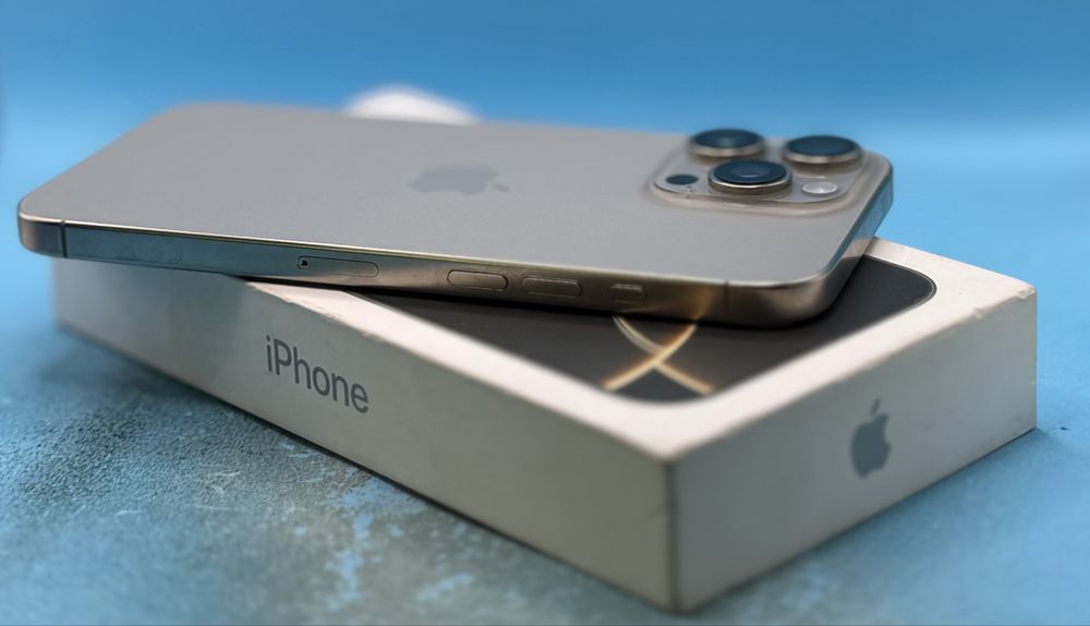 ПЕРФЕКТЕН!!! Apple iPhone 16 Pro Max, 256GB, 5G, Natural Titanium