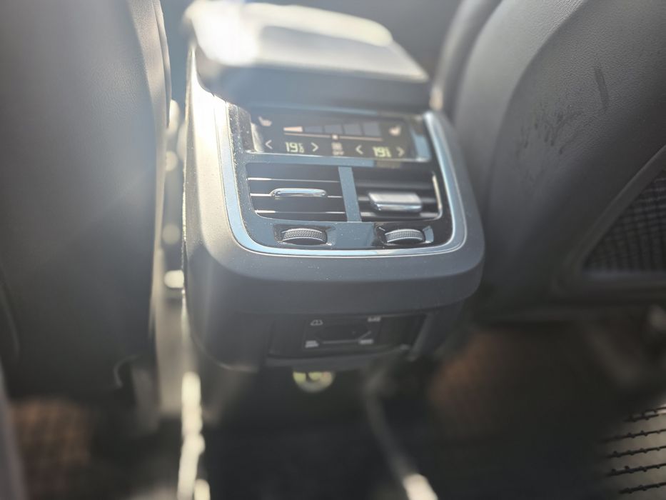 VOLVO XC90 2017 — imagine 4