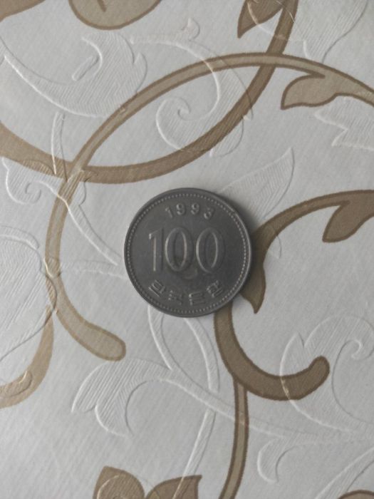 Монета 100 вон корейская KRW