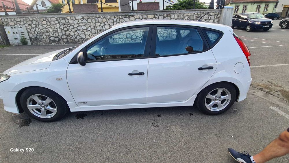hyundai i 30 E 5, anul 2012, benzina, 1.4, 109 cp