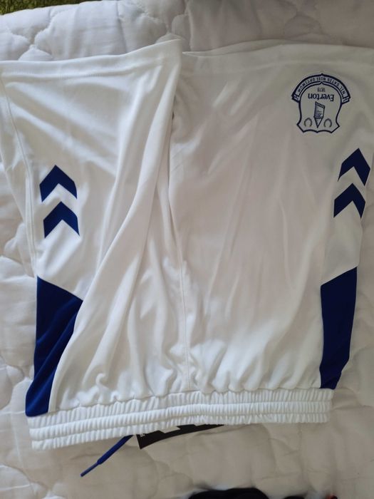 Hummel Everton къси панталони  размер 164