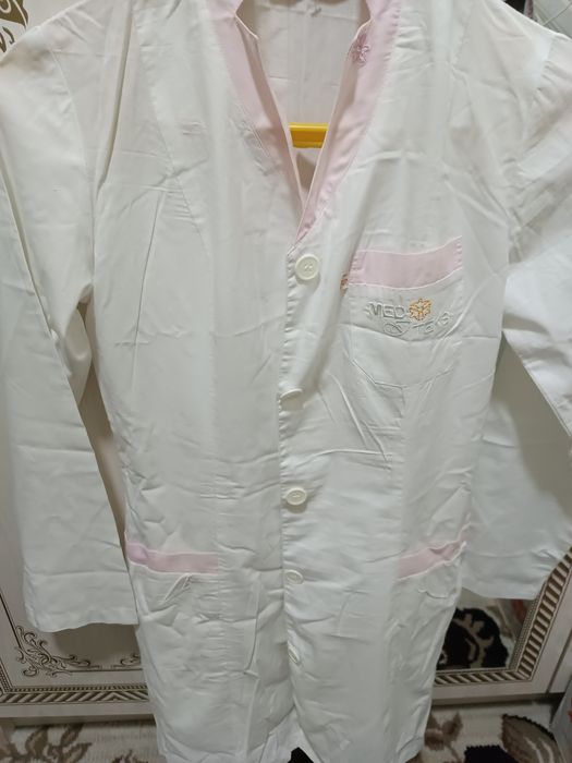 Oq xalat sotladi kamplekt forma sotladi