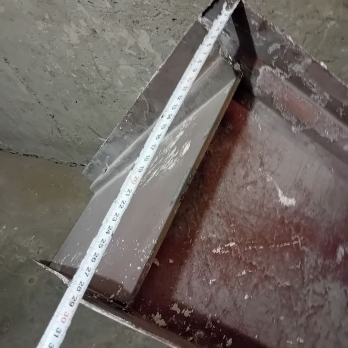 Метална входна врата