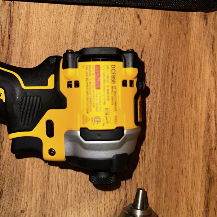 Оригинал Dewalt и Milwaukee