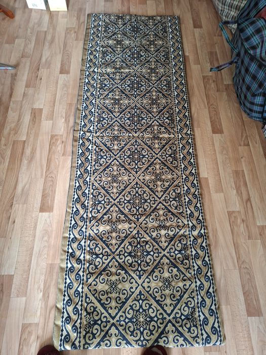 Красивые корпешки и две подушки