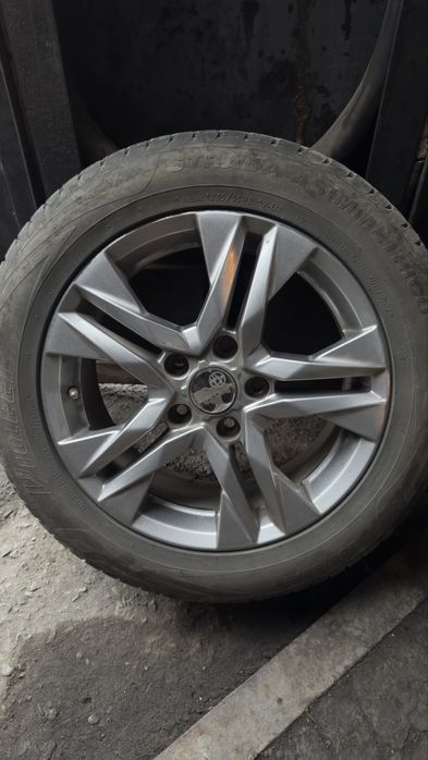 Продам диски с шинами