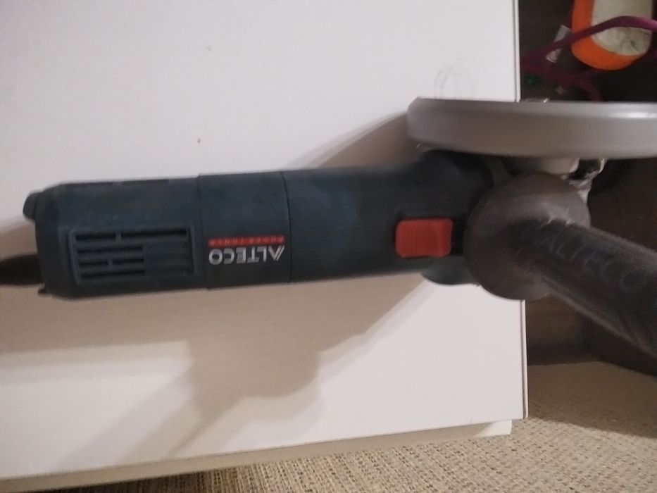 Продам электроинструменты