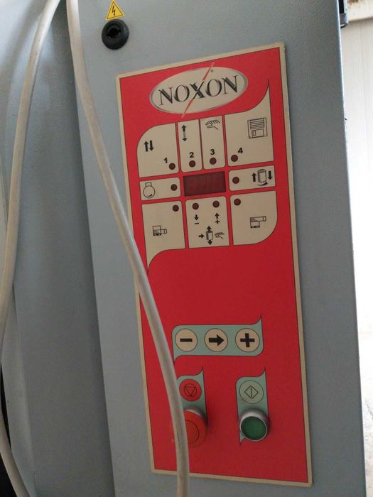 Пакетираща машина за пелети + машина за вертикално фолиране