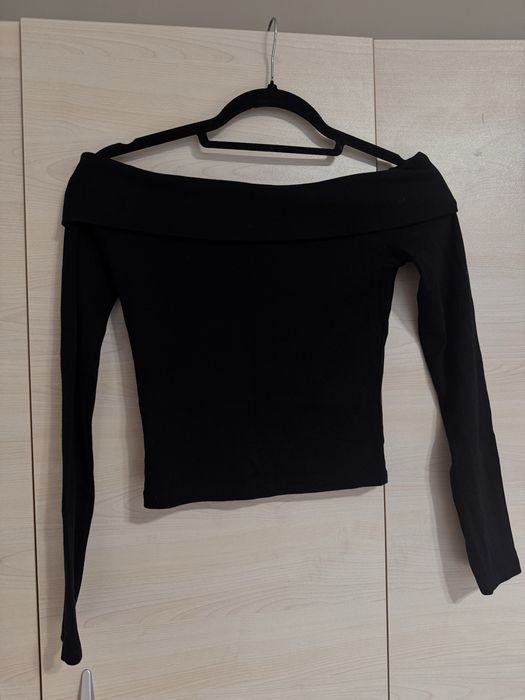 Черна блуза Stradivarius, размер С