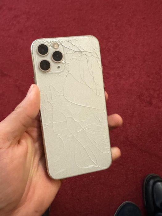 Айфон 11про ……..