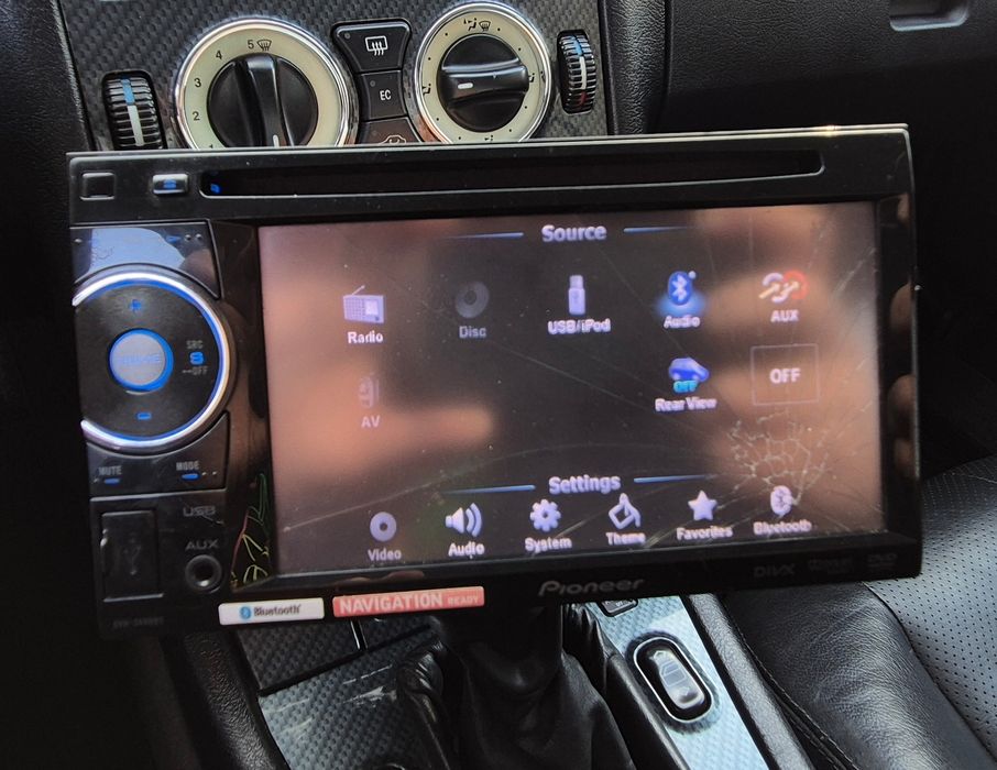 Player auto Pioneer AVH-2400BT, 4 x 50W, Bluetooth  USB, AUX,RCA,RGB
