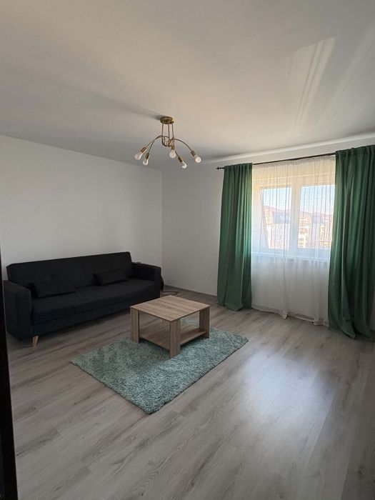 De vanzare apartament 2 camere decomandat