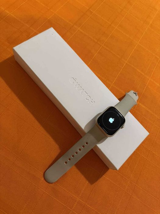 Смарт Часовник Apple Watch 9