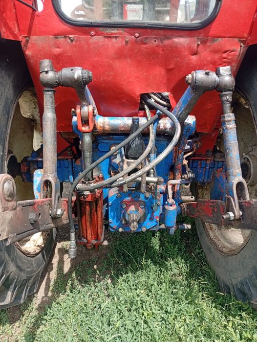 Disponibil tractor u650